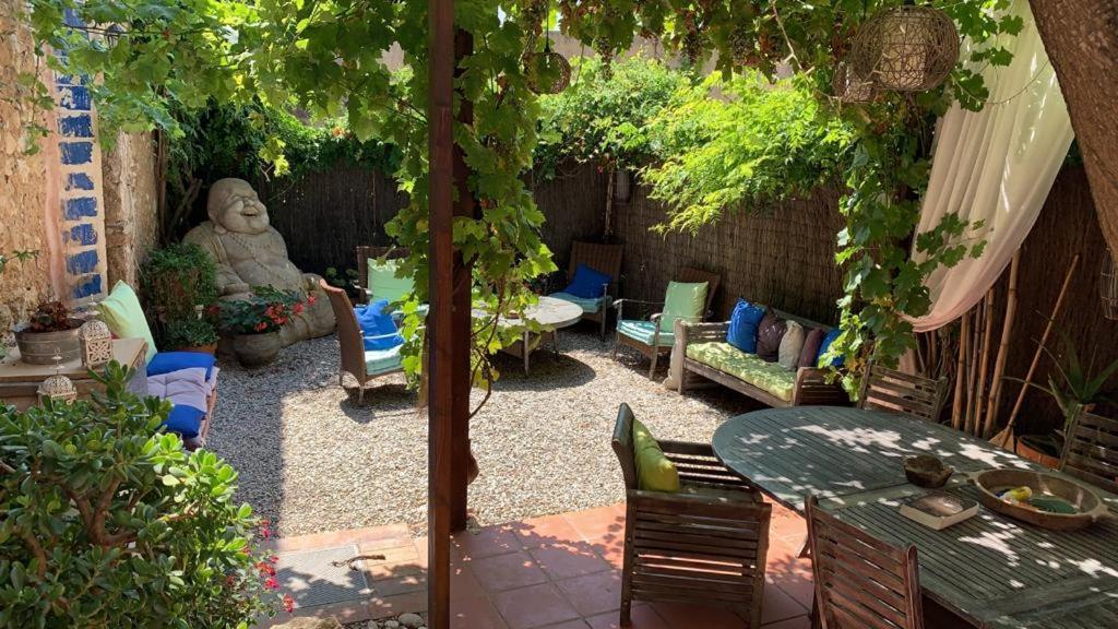 Little Vine Bed & Breakfast Sant Pere De Ribes Exterior photo