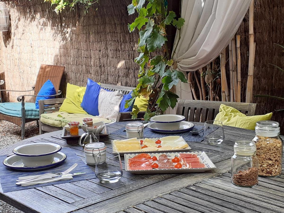 Little Vine Bed & Breakfast Sant Pere De Ribes Exterior photo