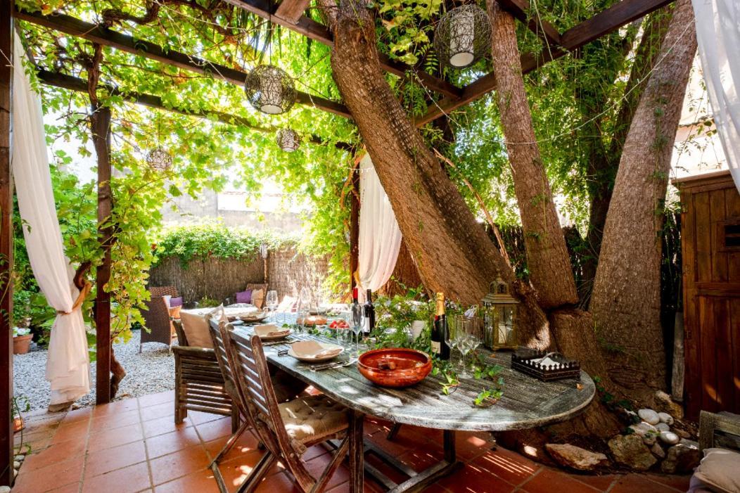 Little Vine Bed & Breakfast Sant Pere De Ribes Exterior photo